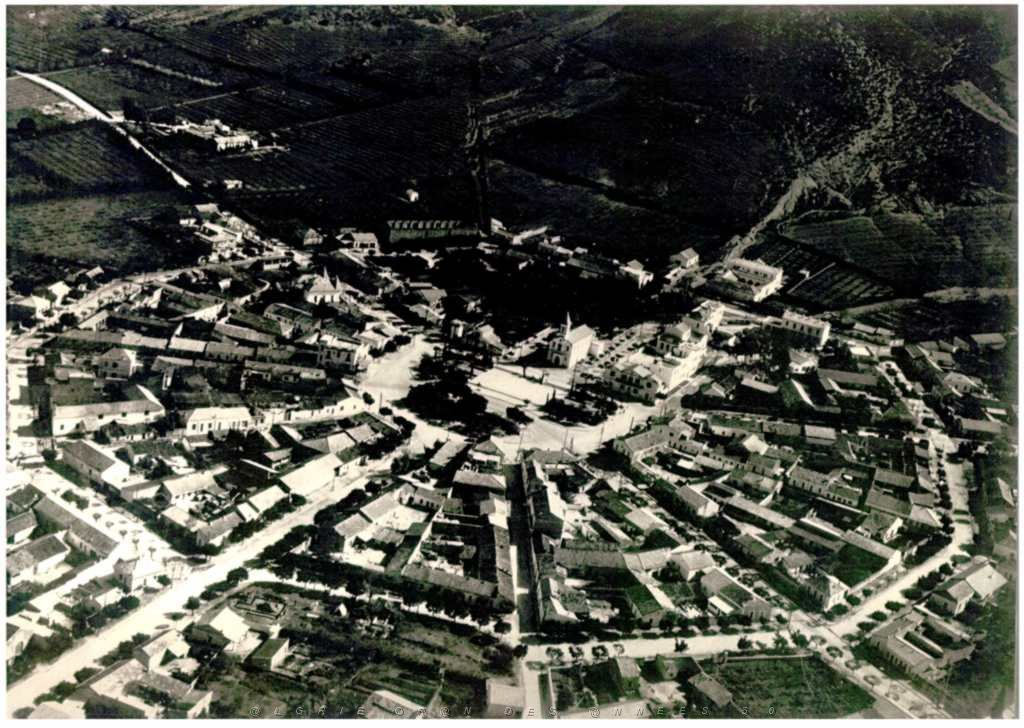 BOUSFER ANNEES 50 VUE AERIENNE.JPG